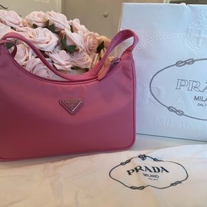 AUTHENTIC PRADA pink nylon 2000 re-edition bag